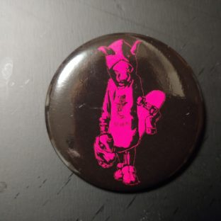 IJEN KAI ”MUTSUYO” Tin Badge Pink