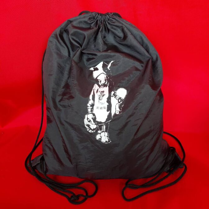 Bug Screaming IJEN KAI ランドリーバッグ (Drawstring Bag)